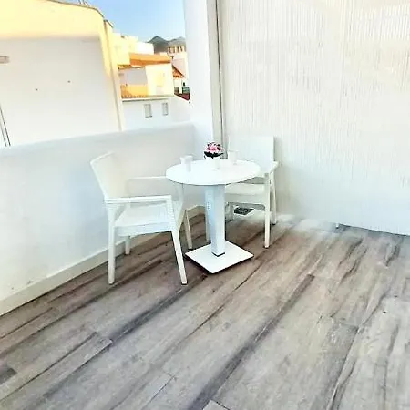 Privatunterkunft Privada Con Terraza Alhattic *